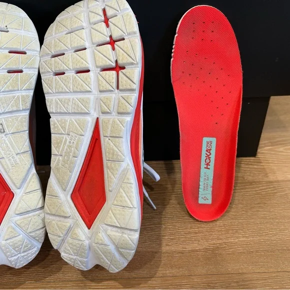 HOKA One One Mach 4 women’s size 9.5 - Picture 7 of 15